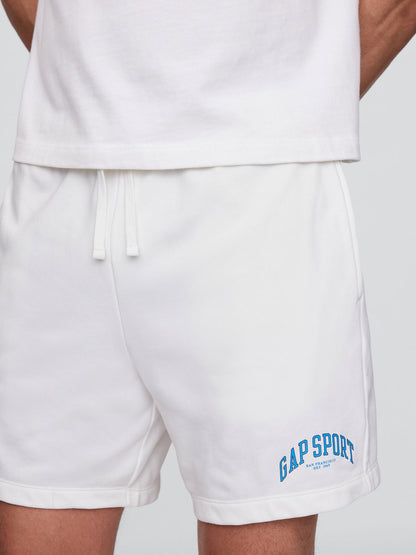 Beyaz Relaxed Gap Logo Grafik Şort