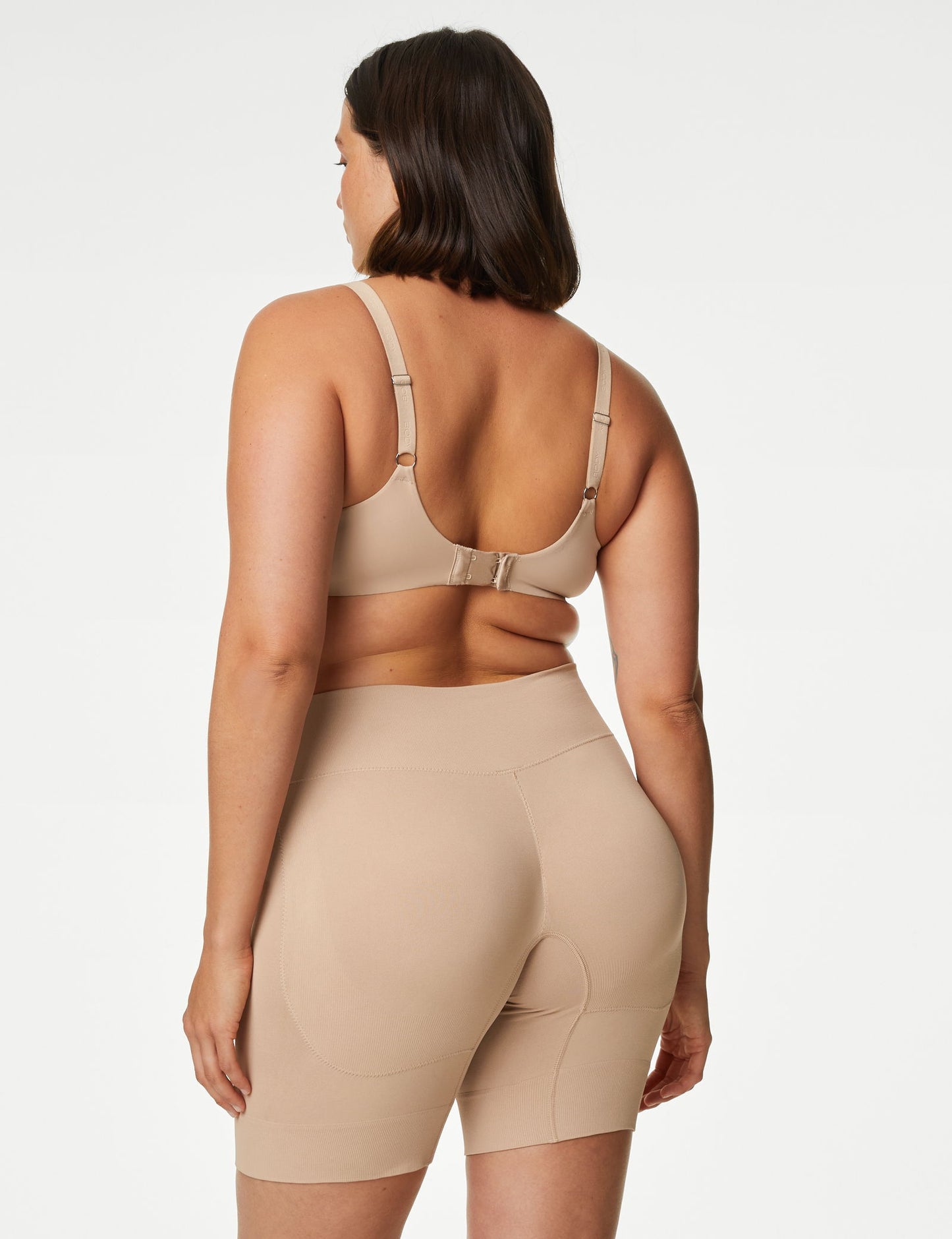 Cool Comfort™ Dikişsiz Kalça Şekillendirici Şort Korse