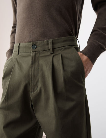 Tapered Fit Chino Pantolon