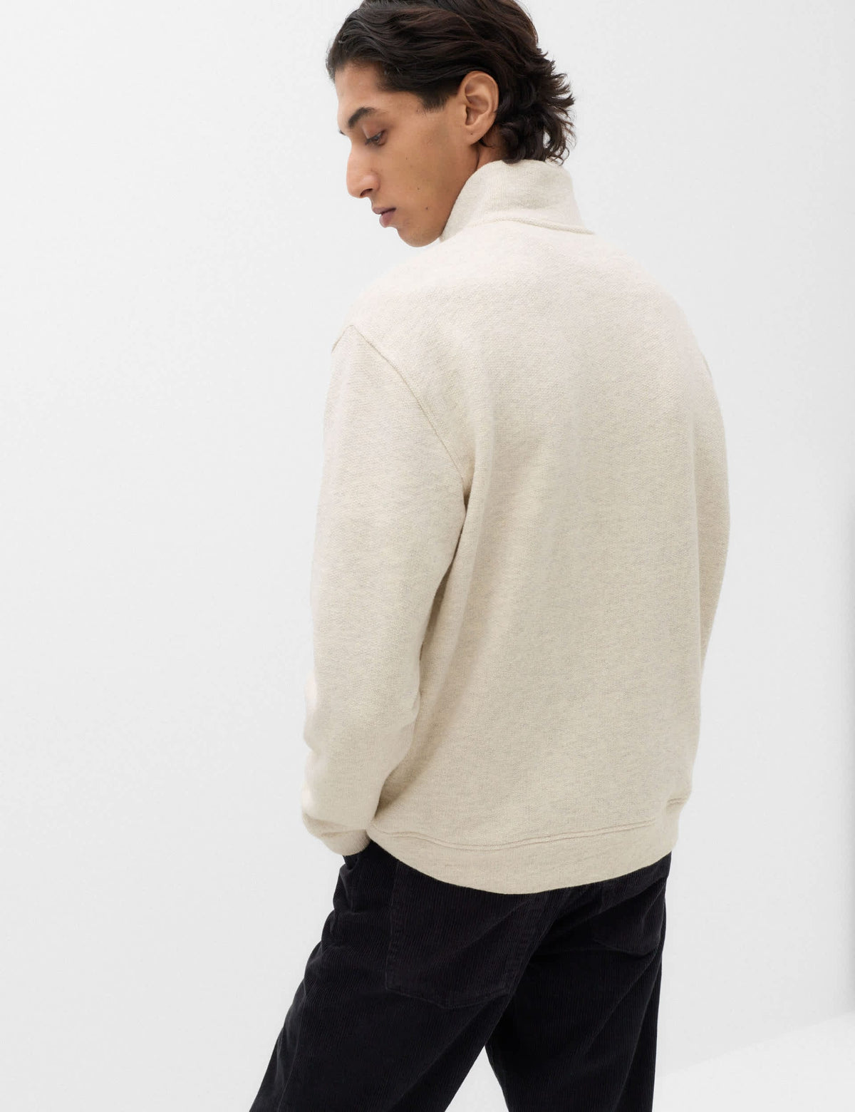 Dik Yaka Düğmeli Sweatshirt