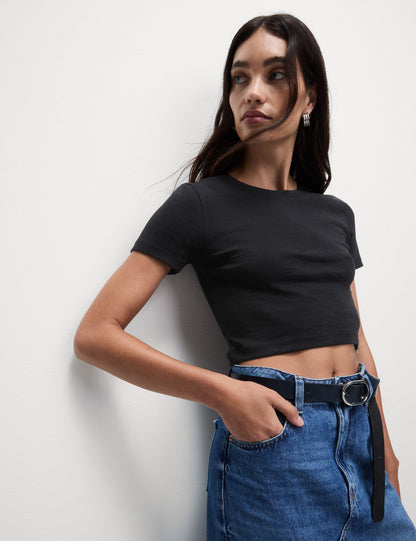 %100 Pamuklu Slim Fit Kısa Kollu Tişört