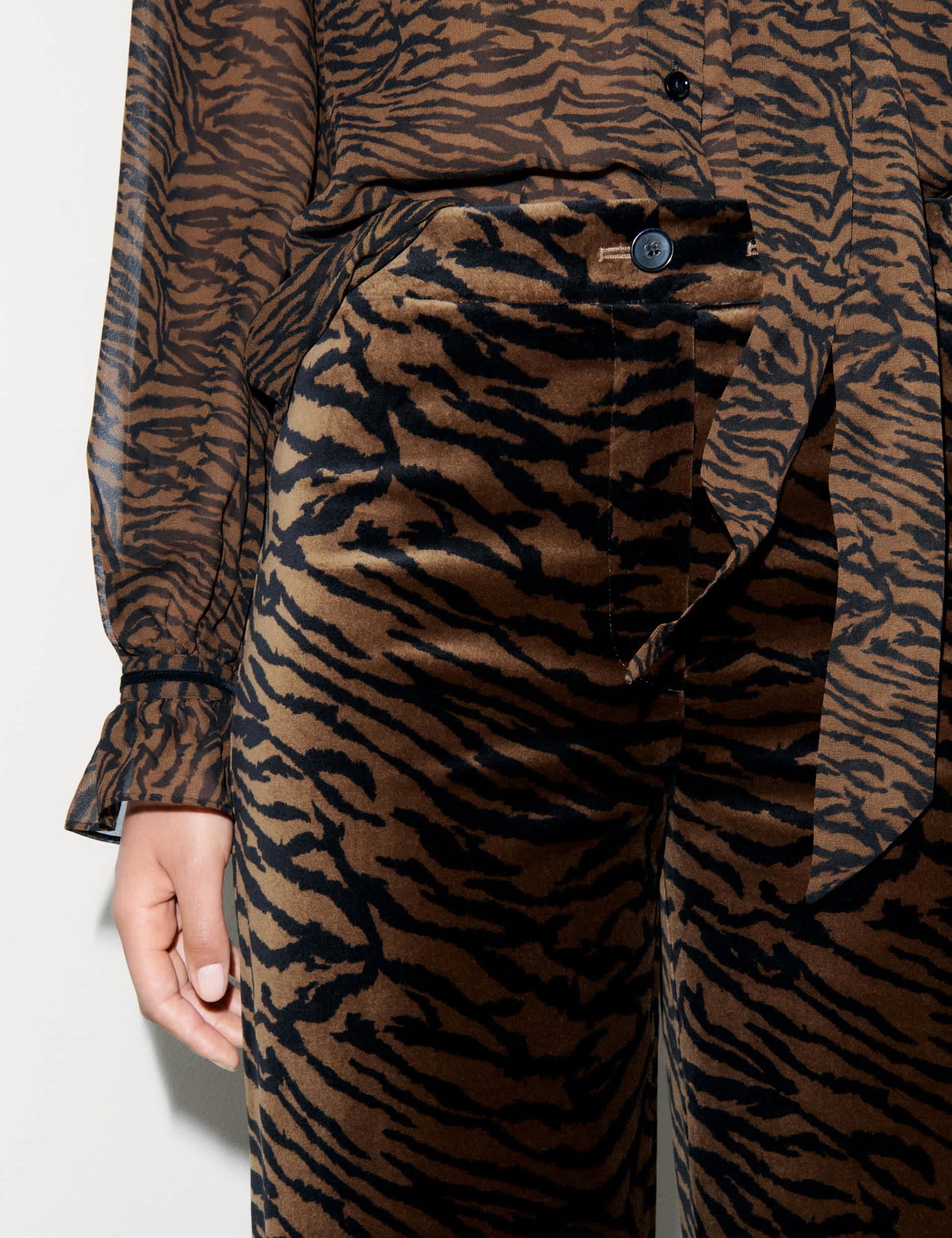 Kadife Leopar Desenli Wide Leg Pantolon