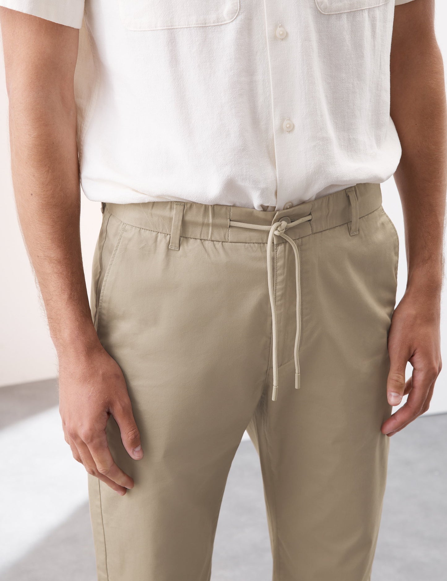Lightweight Tapered Fit Lastikli Bel Pantolon