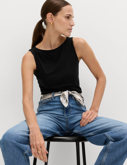 Pamuk Karışımlı Slim Fit Üst