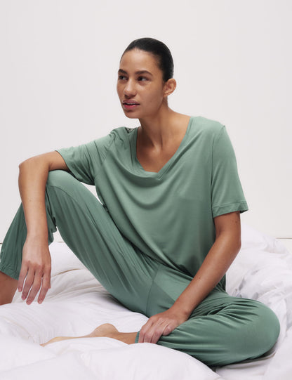 Dantel Detaylı Pijama Üstü