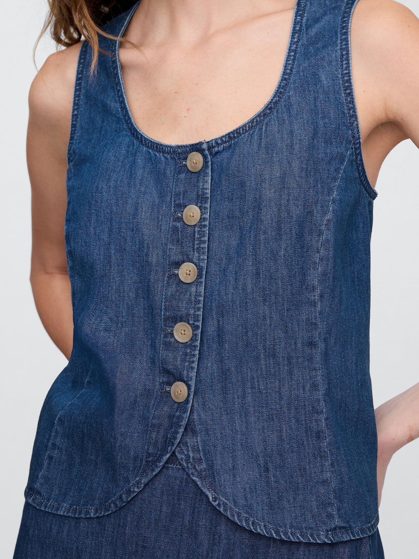 Mavi V Yaka Denim Askılı Bluz