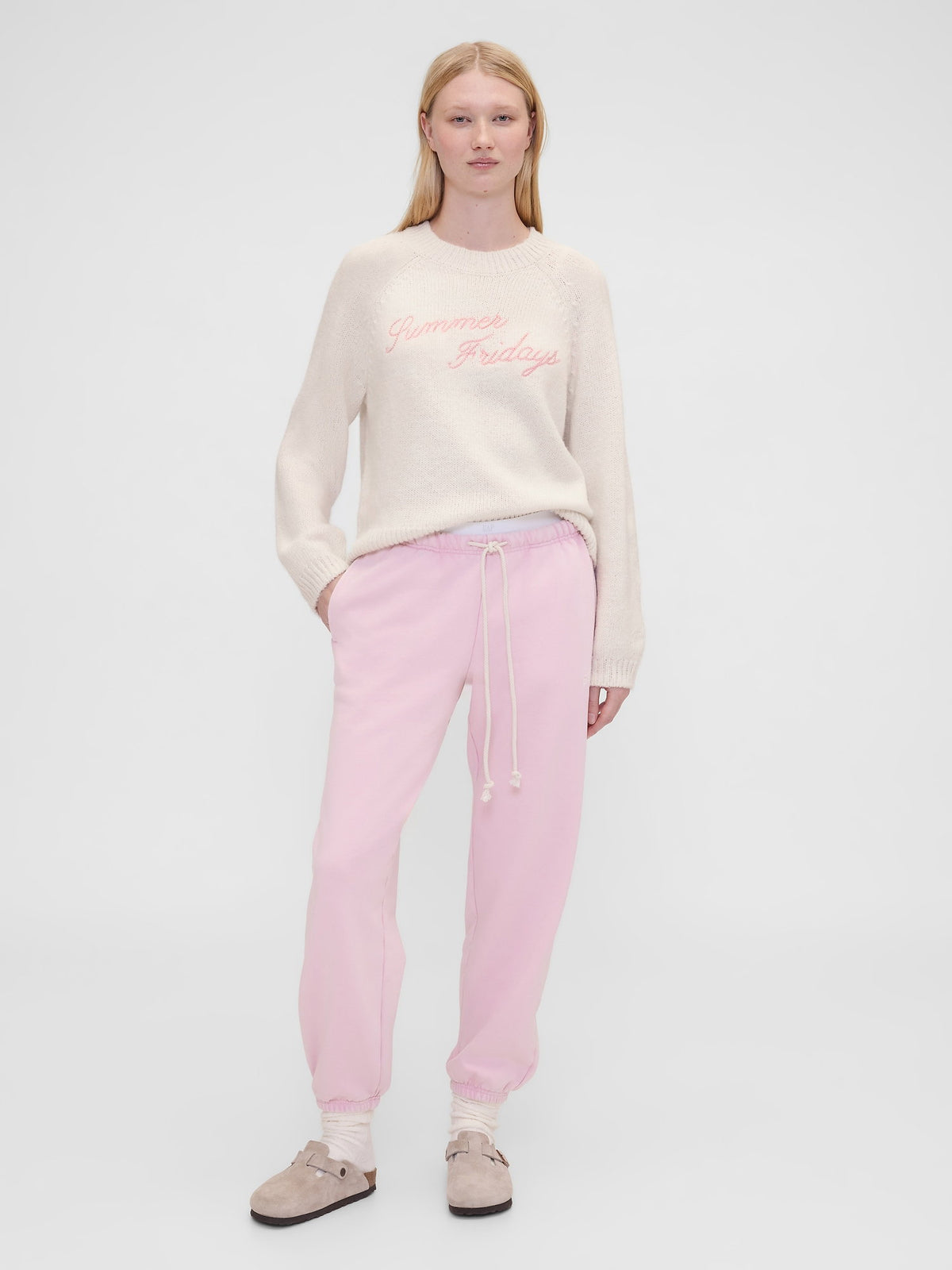 Kırık Beyaz Gap × Summer Fridays Oversized Logo Kazak