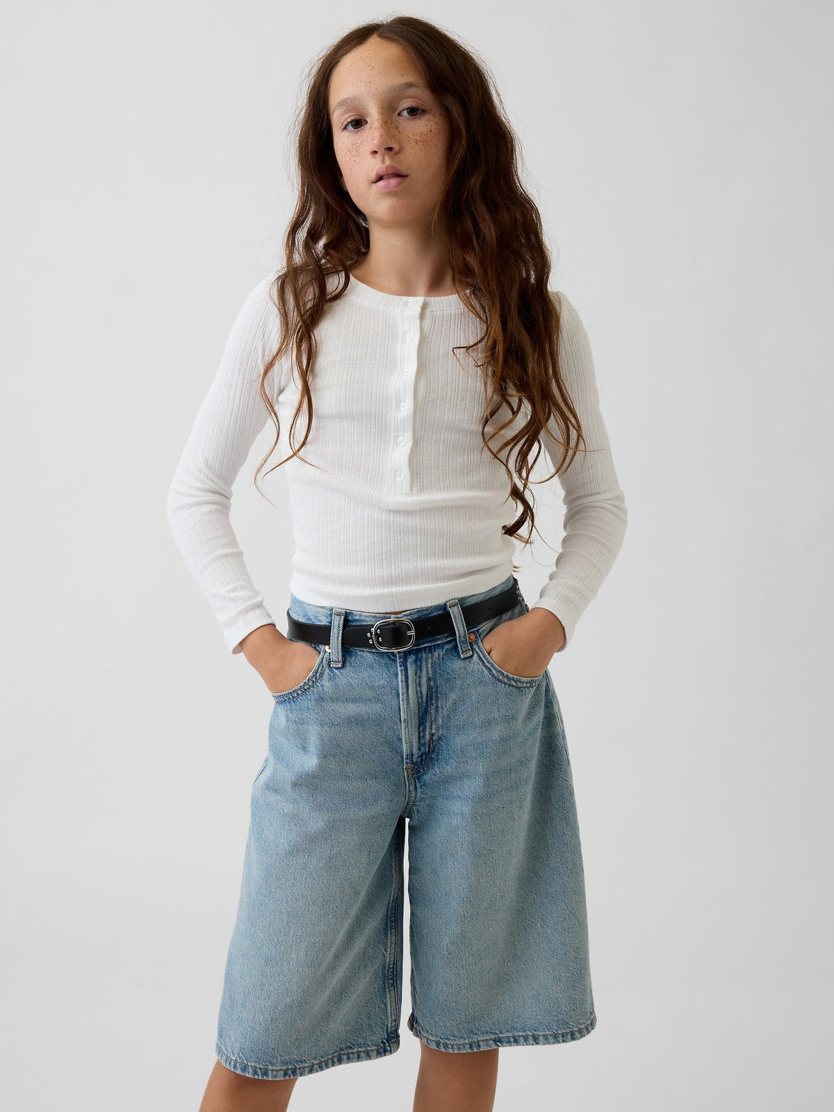 Beyaz Çizgili Fitilli Henley T-shirt