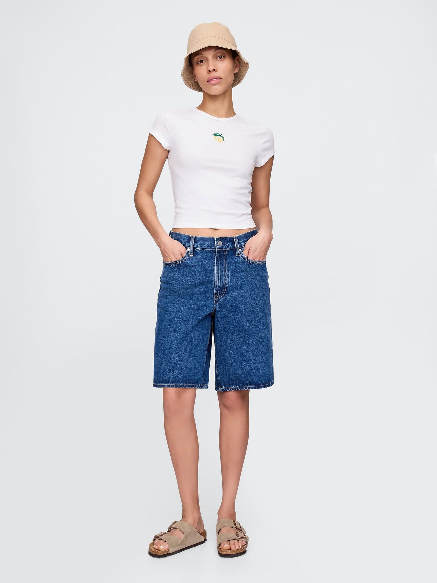 Beyaz Grafikli Crop T-shirt