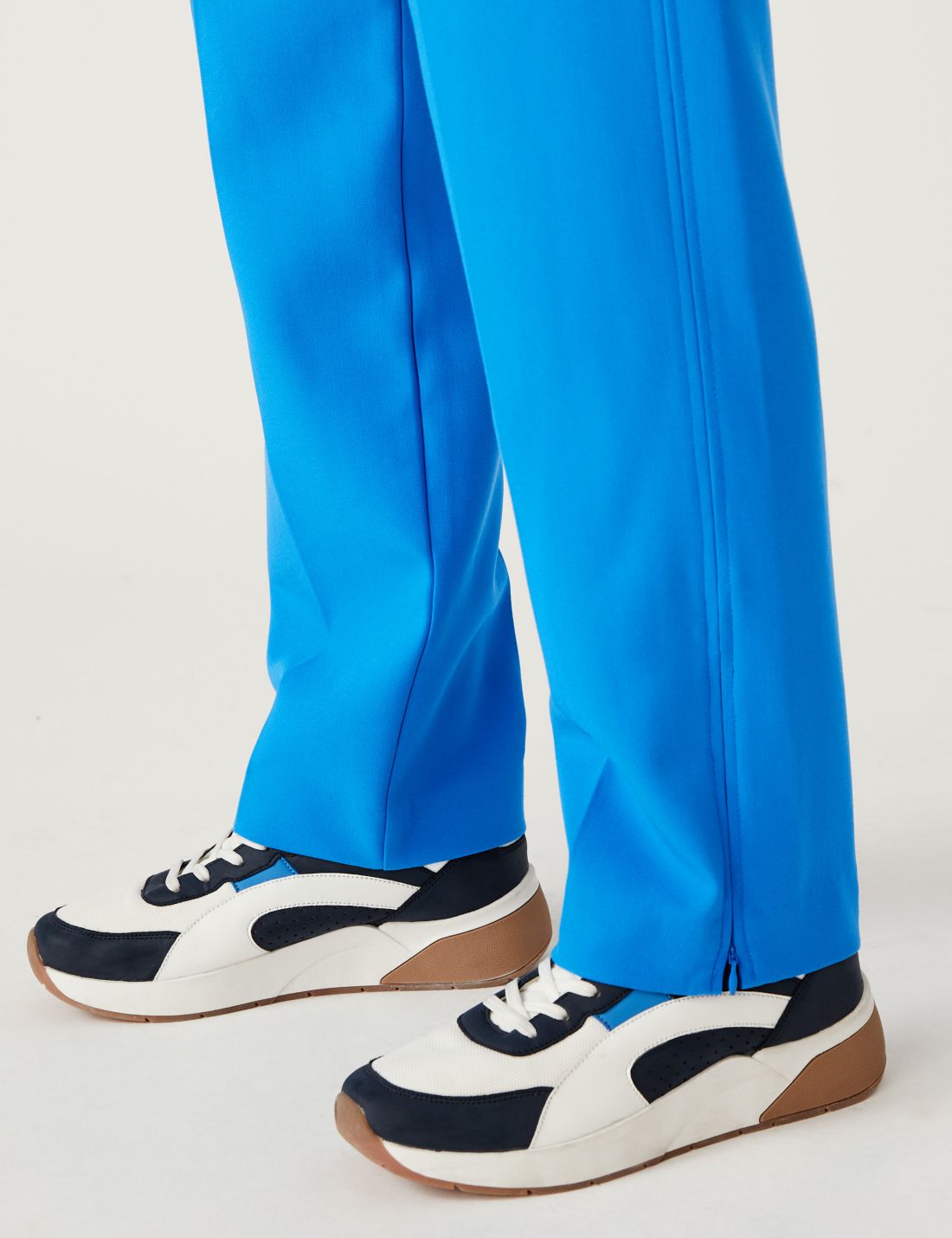Fermuar Detaylı Straight Leg Pantolon