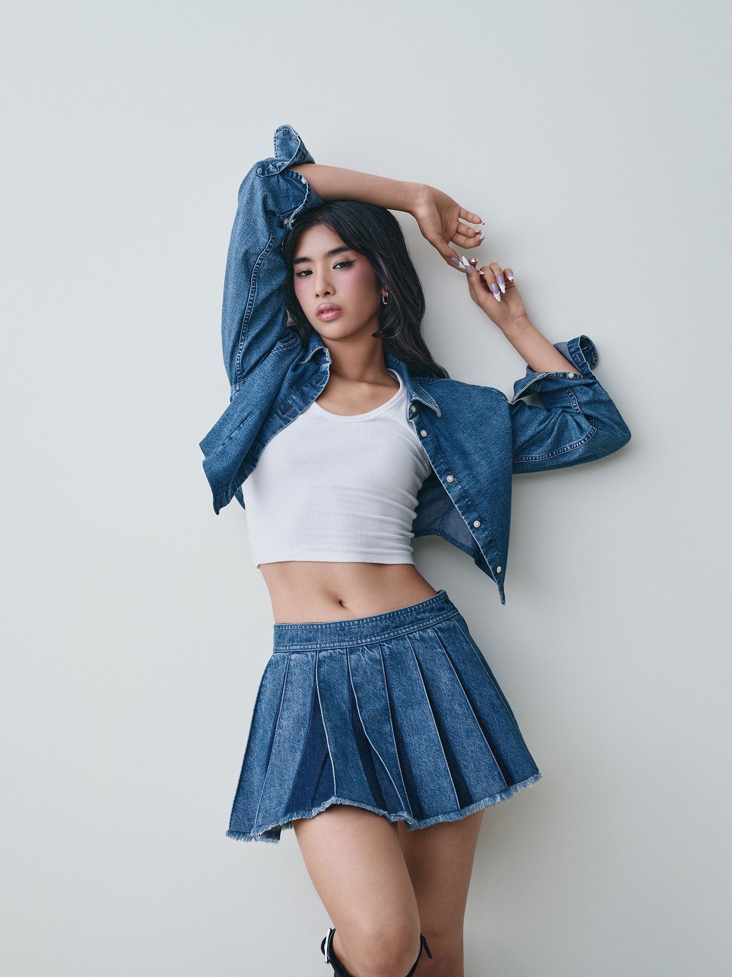 Koyu Mavi Pileli Denim Mini Etek