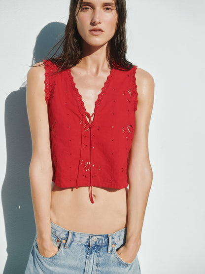 Beyaz Keten Karışımlı Işlemeli Crop Shell Askılı Bluz