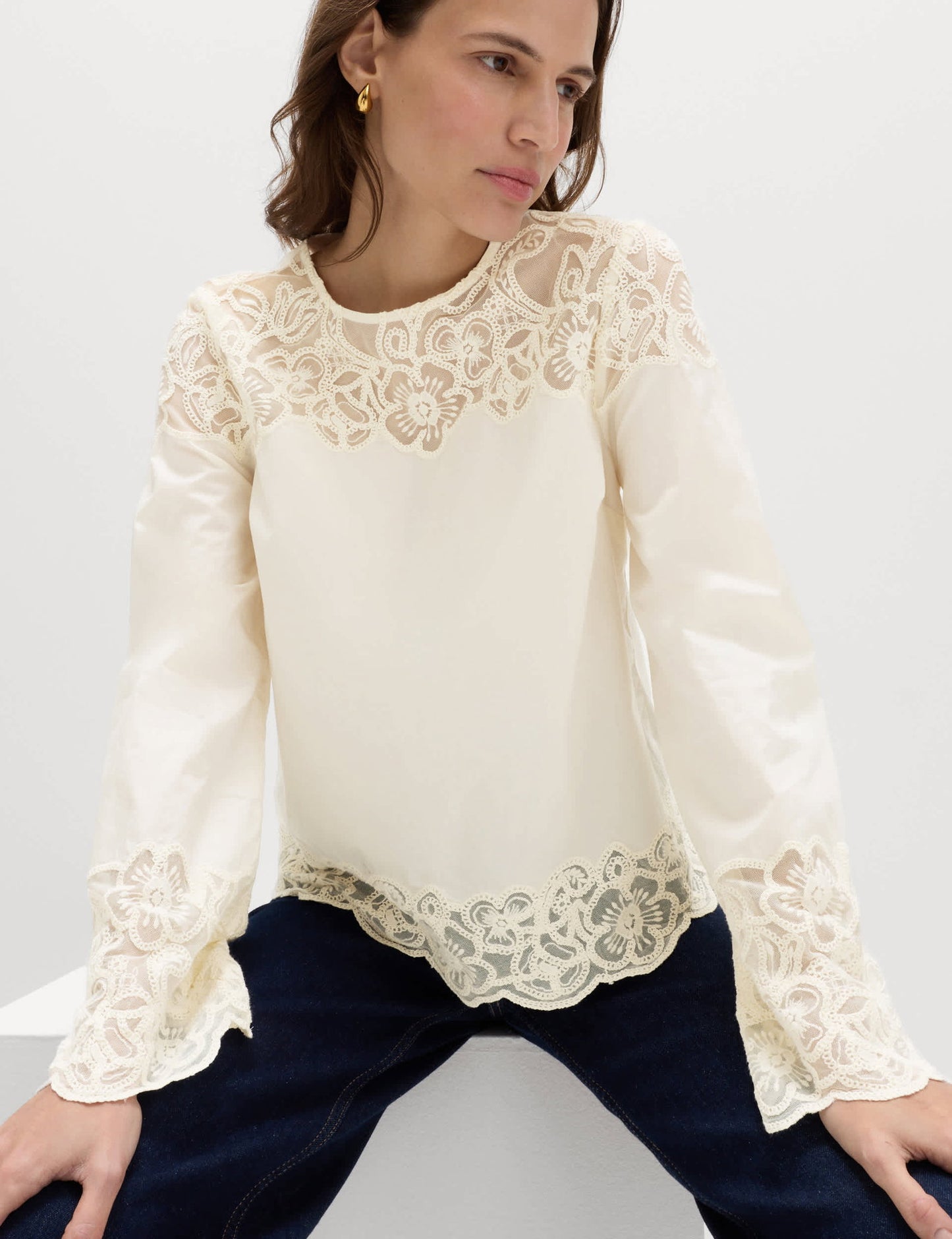 Saf Pamuk Işlemeli Cutwork Bluz