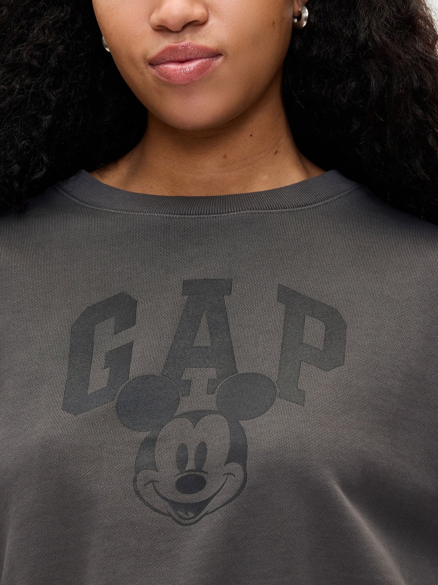 Gri Gap × Disney Mickey Mouse Logo Crop Sweatshirt