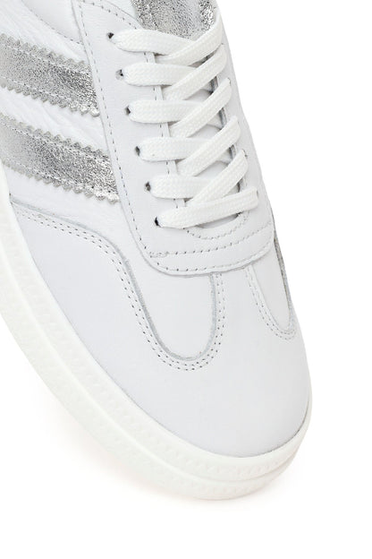 Kadın Beyaz Bağcıklı Deri Sneaker
