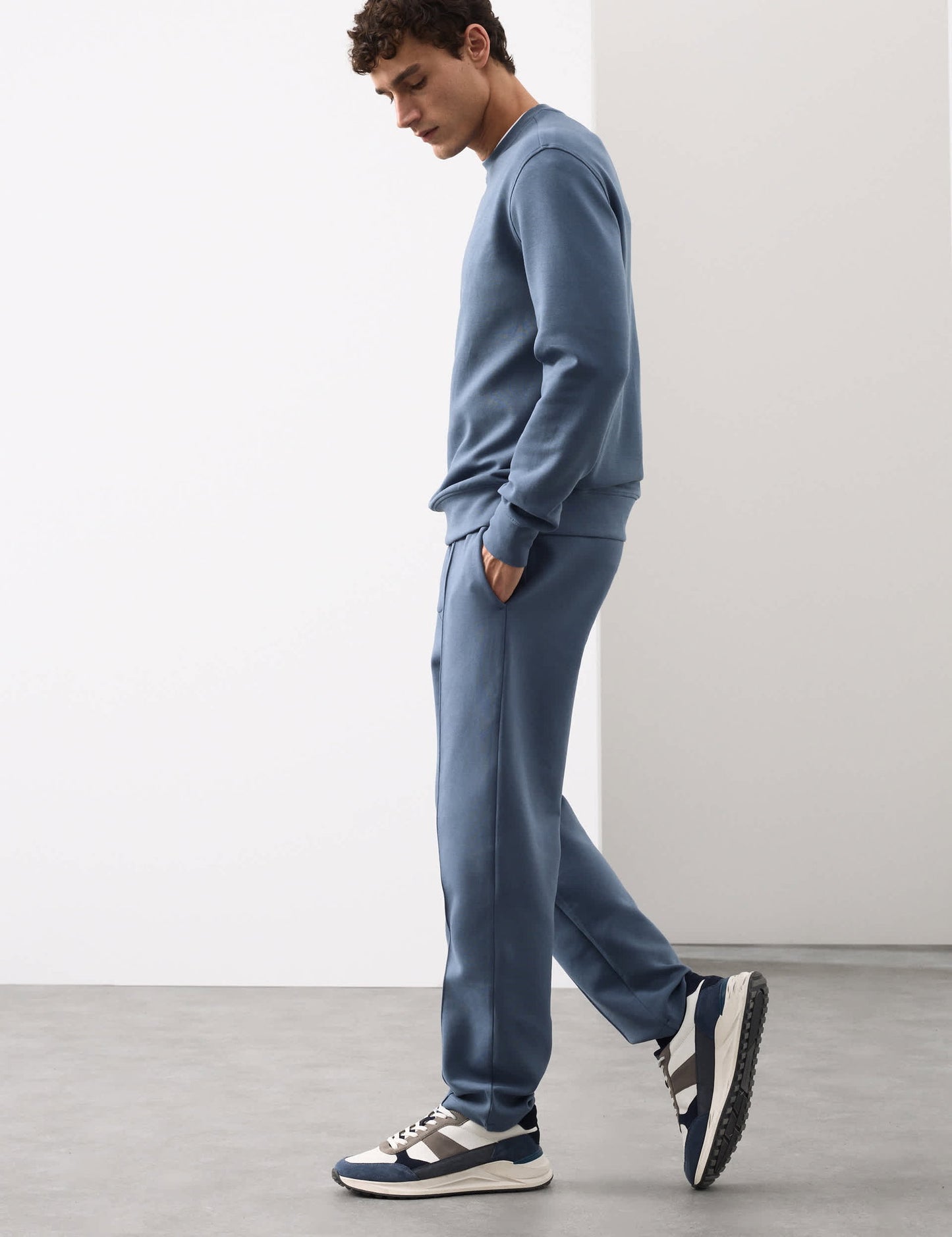 Straight Leg Jogger Pantolon
