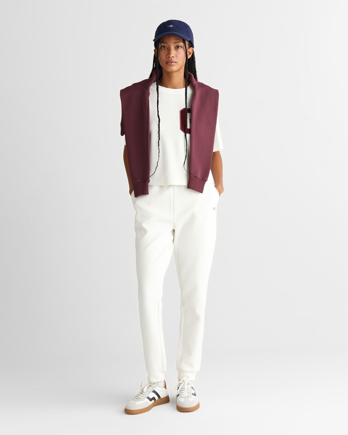 College Graphic C-neck T-shirt