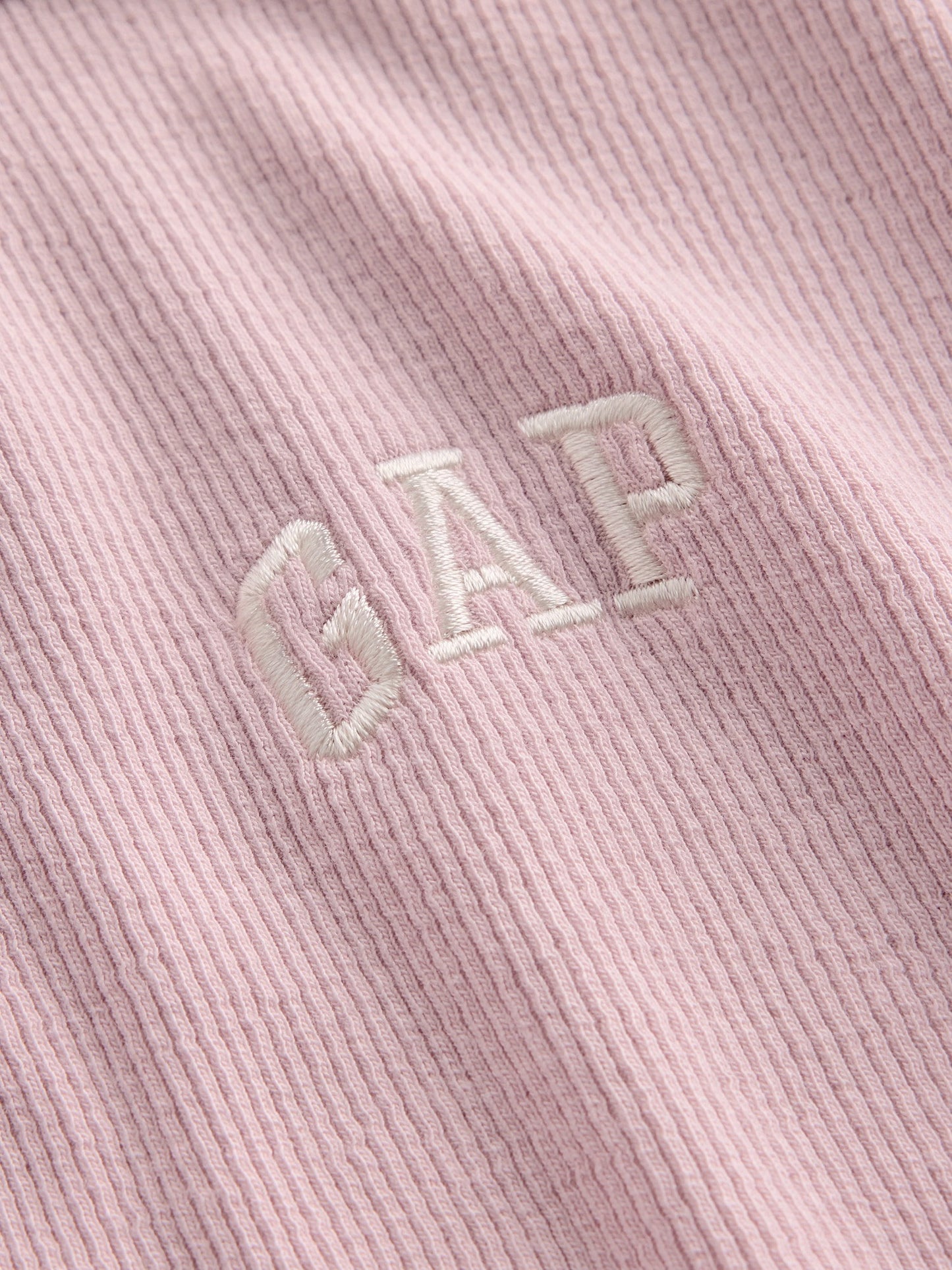 Açık Pembe Modern Fitilli Gap Logo T-shirt