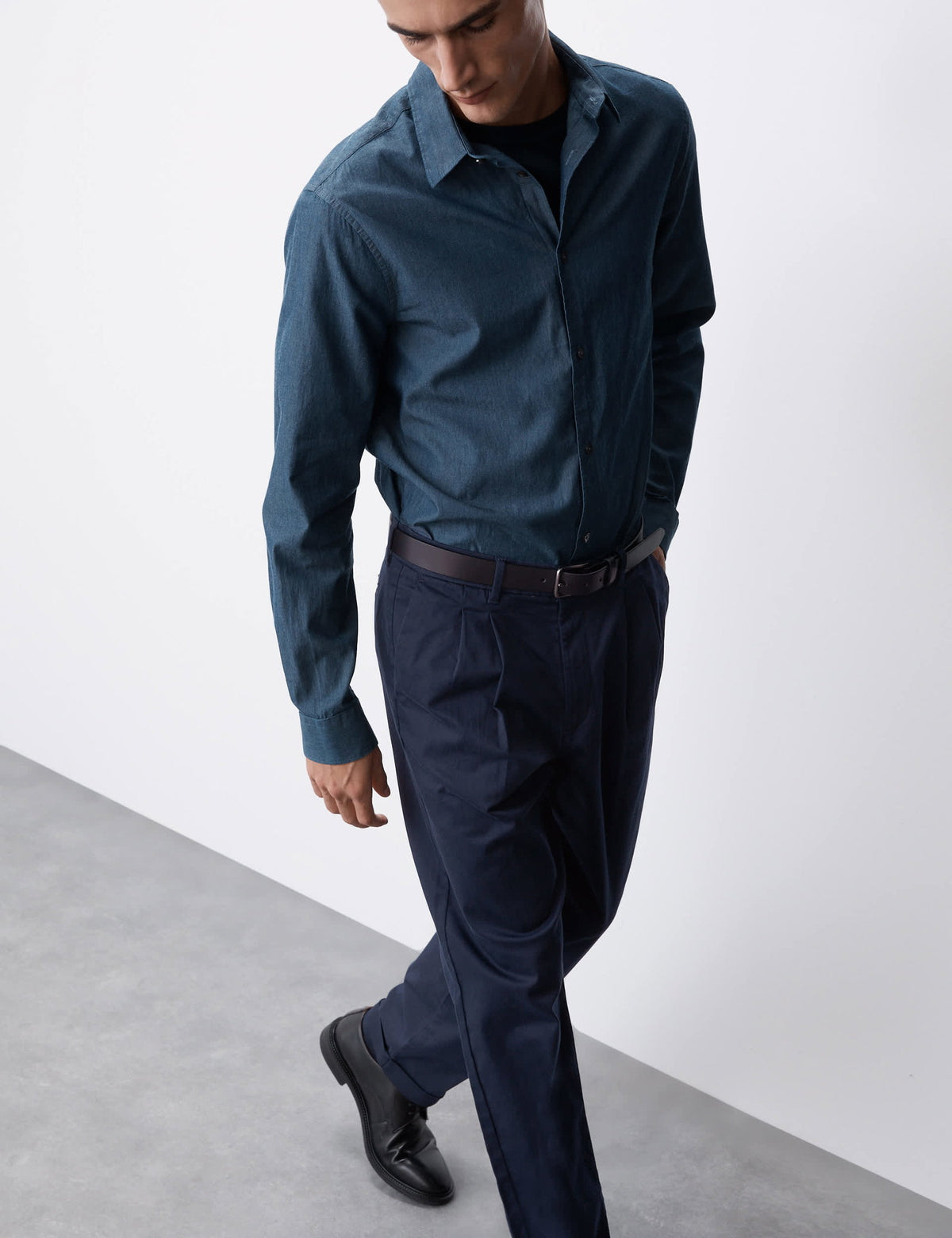 Tapered Fit Chino Pantolon