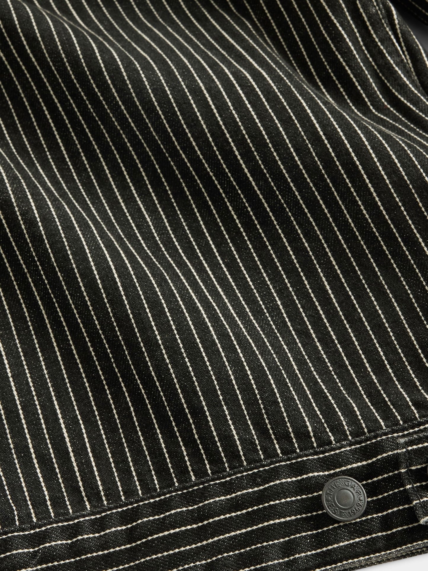 Siyah Gap × Disney Tim Burton’s The Nightmare Before Christmas Çizgili Denim Ceket
