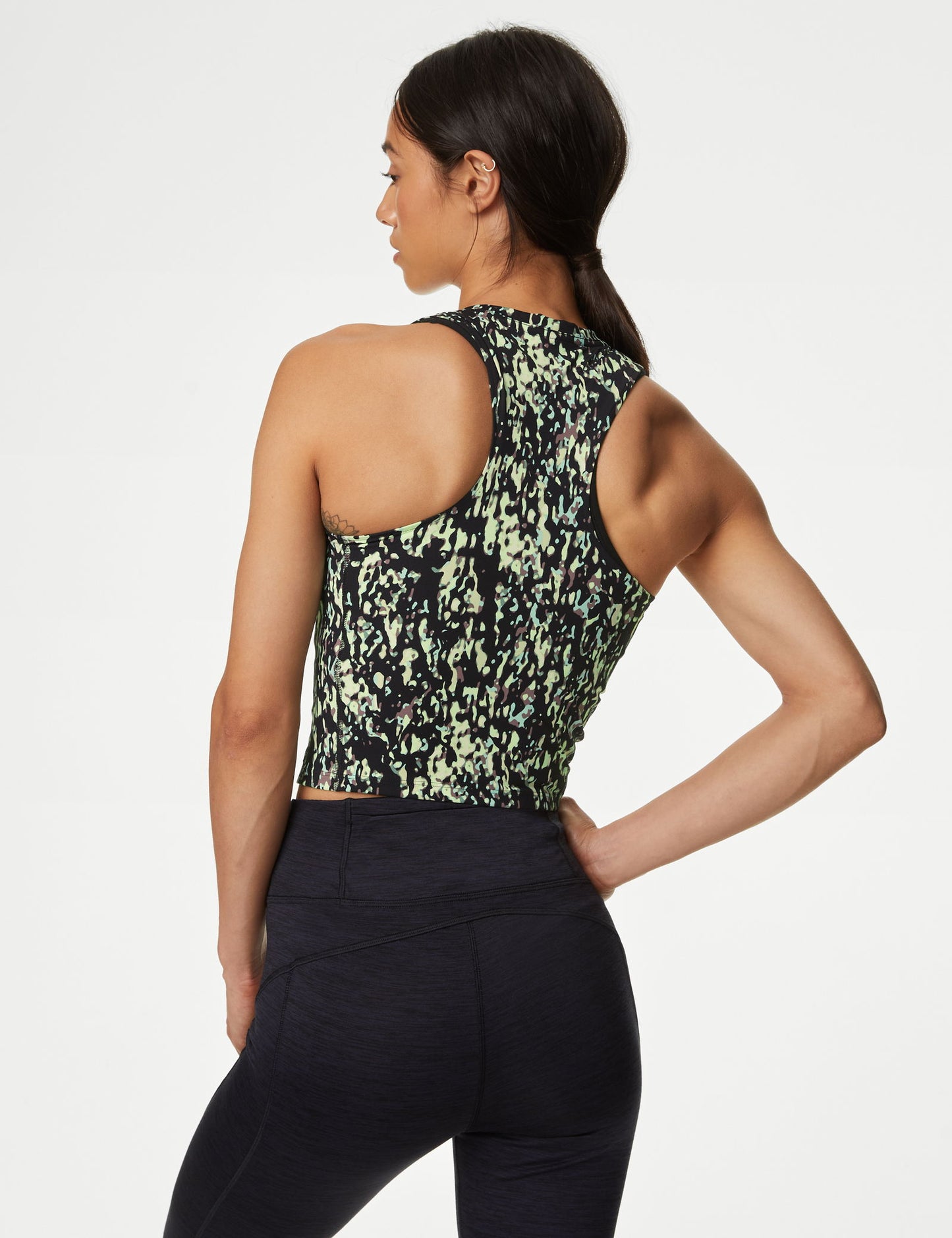 Fitted Fit Desenli Crop Sporcu Üstü