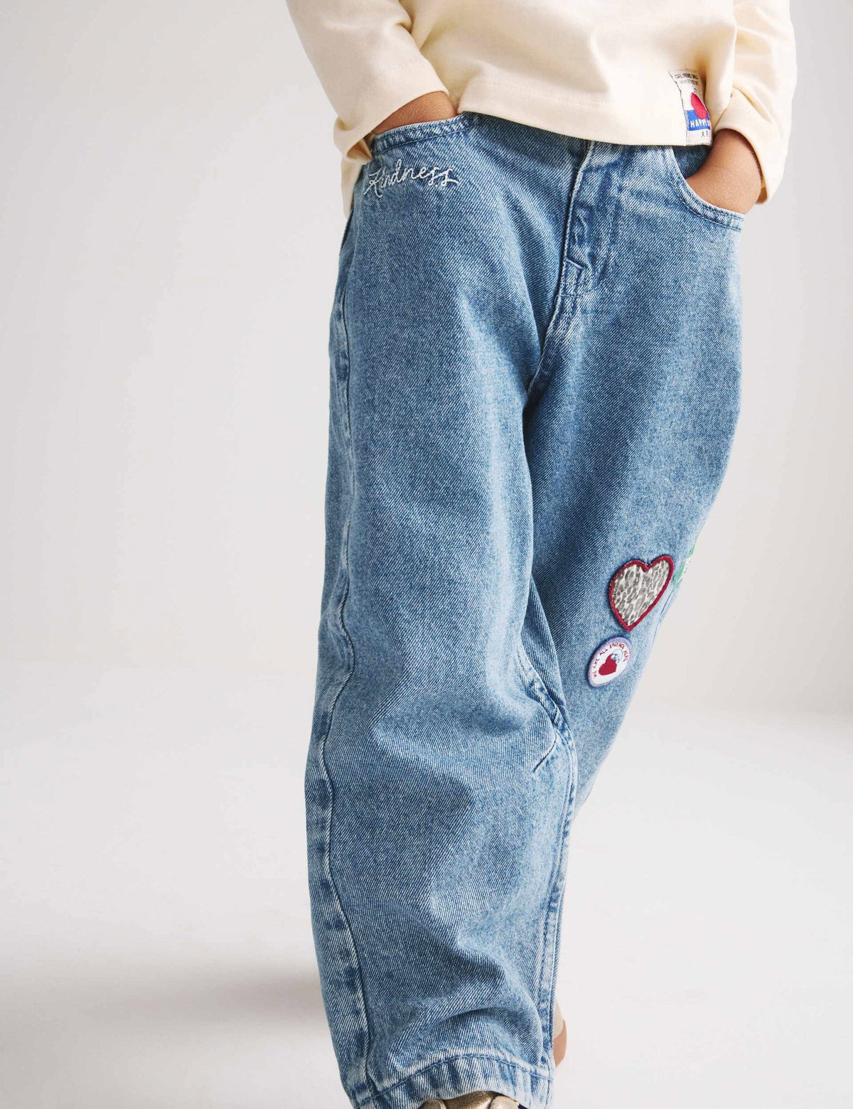 Rozet Detaylı Barrel Leg Jean