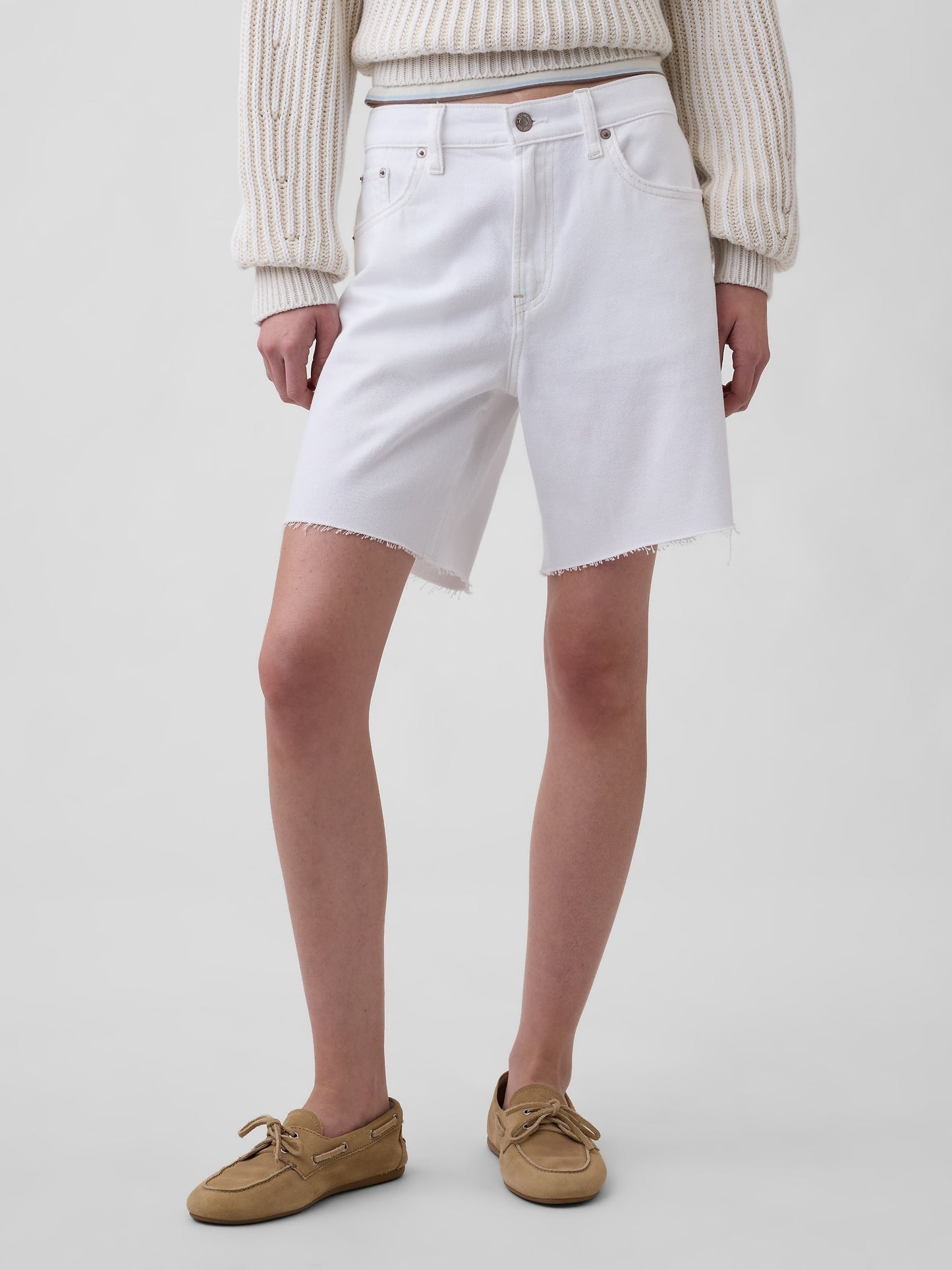 Beyaz Mid Rise Ultrasoft Loose Bermuda Şort