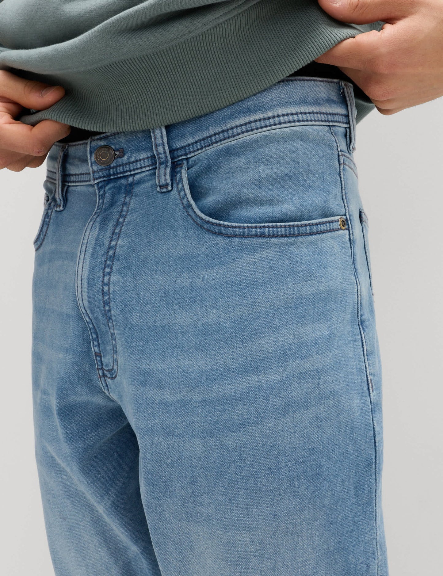 Slim Fit Jean