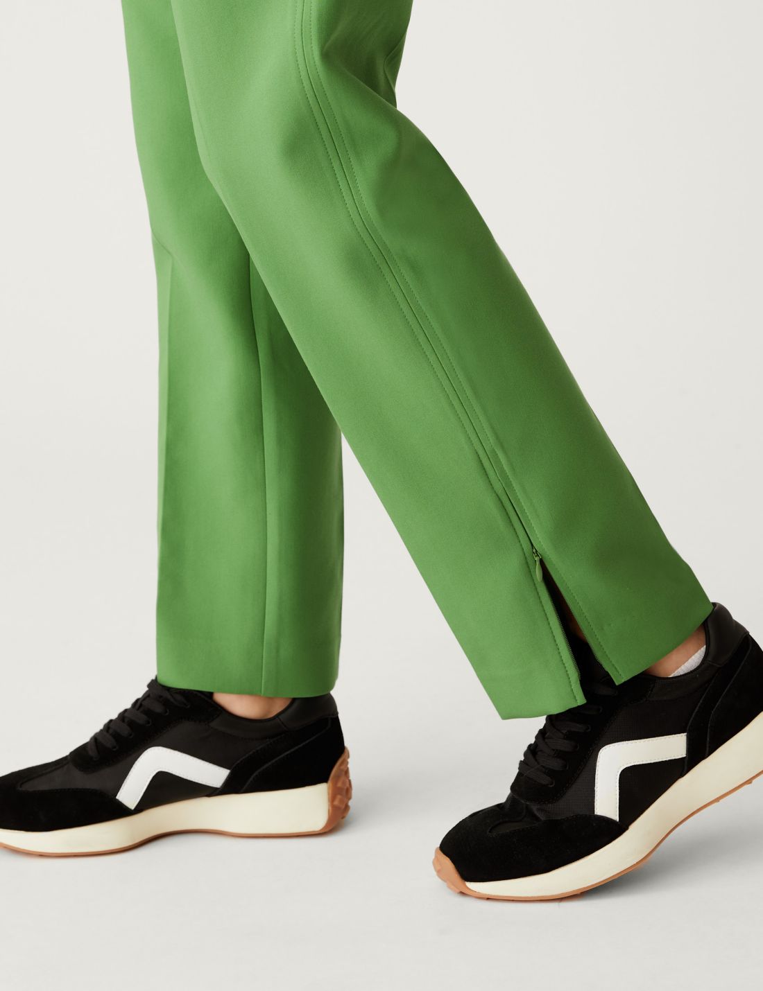 Fermuar Detaylı Straight Leg Pantolon