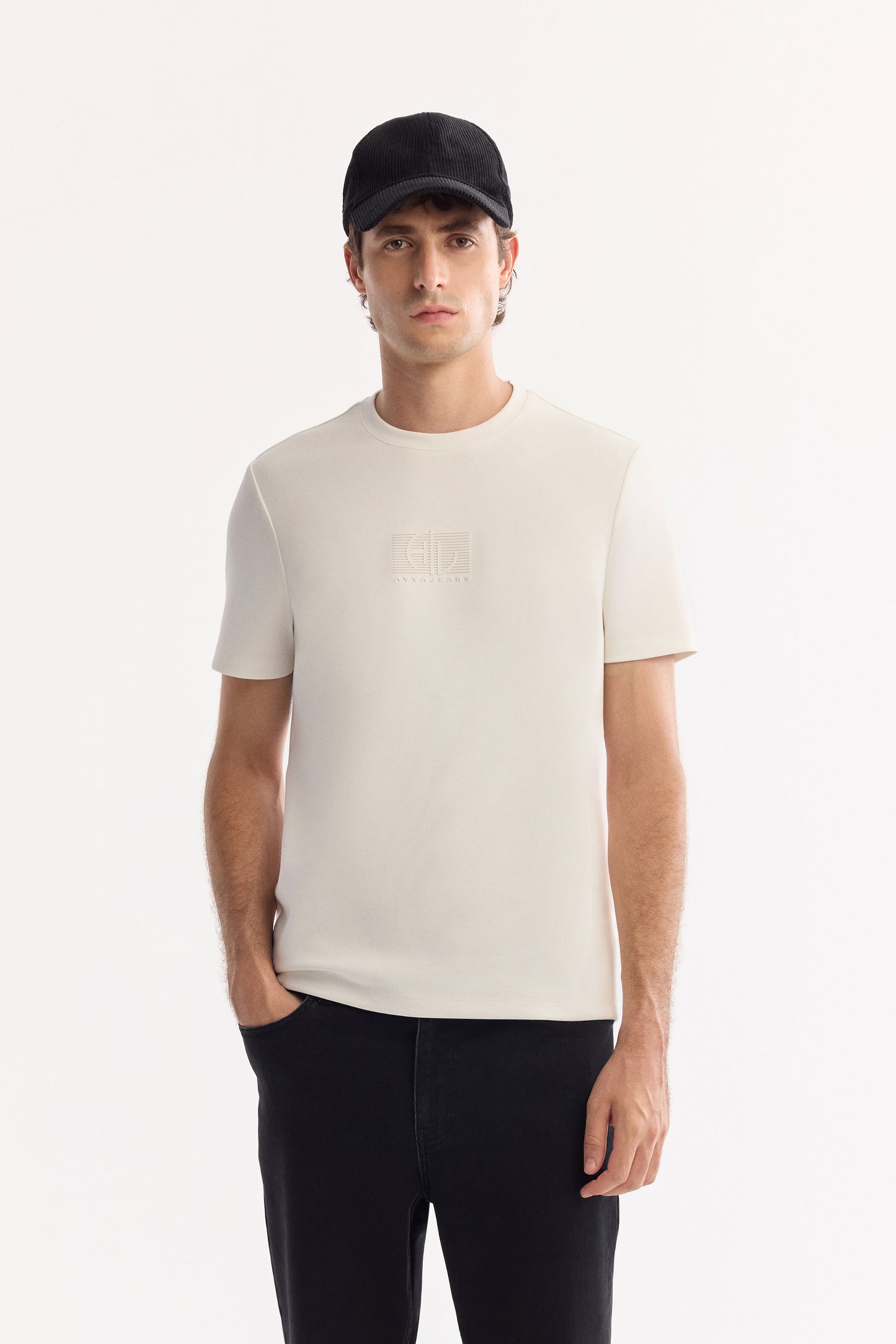 Ekru Bisiklet Yaka Enjeksiyon Baskılı Interlok Kumaş T-shirt