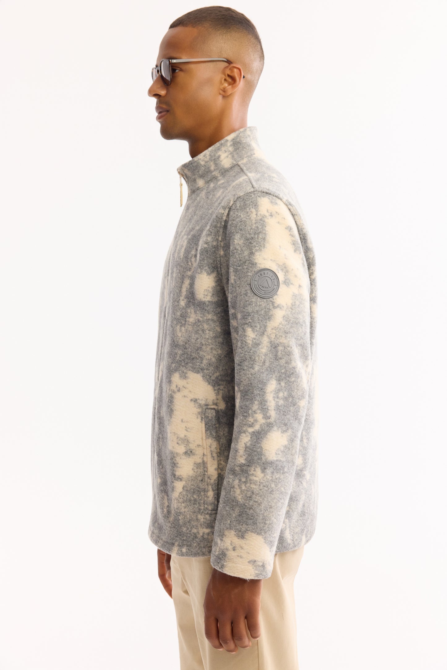 Bej-antrasit Dik Yaka Fermuarlı Blok Renkli Peluş Kumaş Hırka