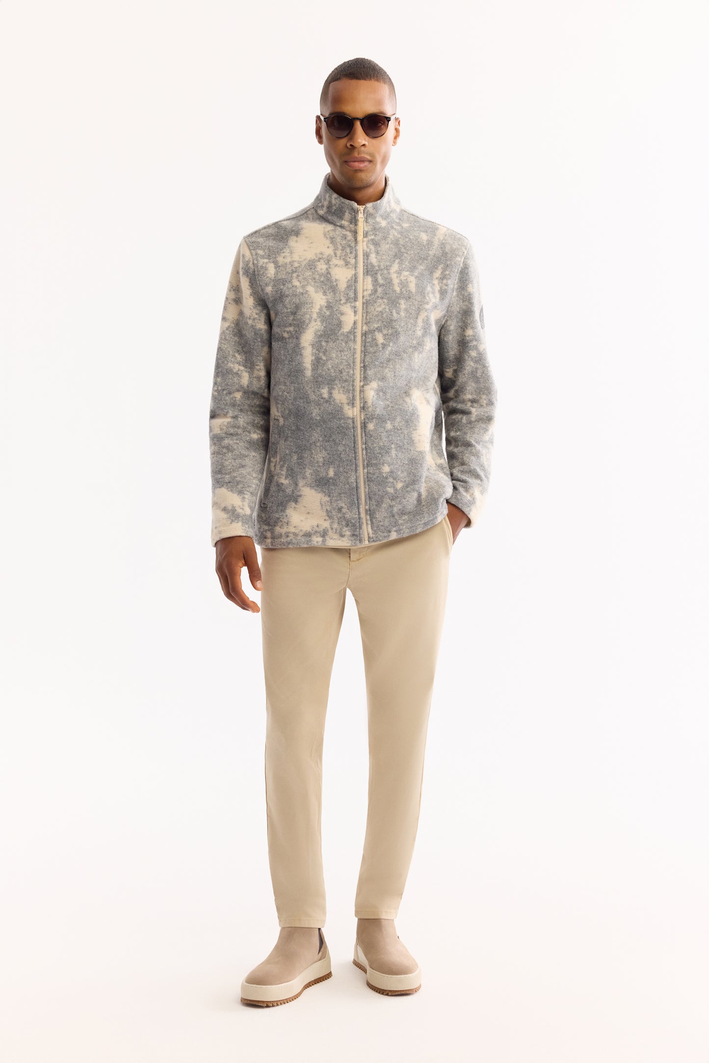 Bej-antrasit Dik Yaka Fermuarlı Blok Renkli Peluş Kumaş Hırka