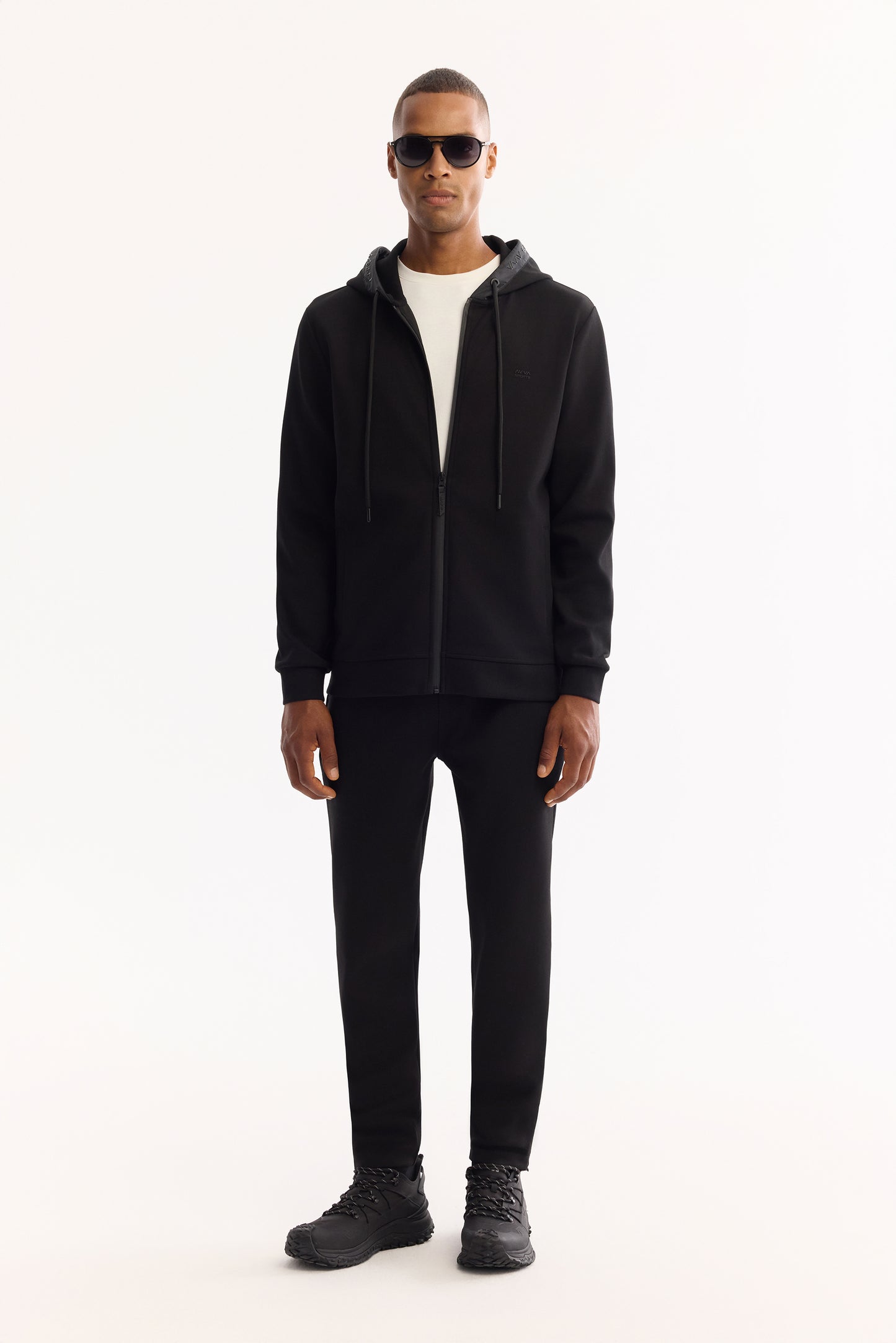 Siyah Nervürlü Interlok Kumaş Eşofman Alt