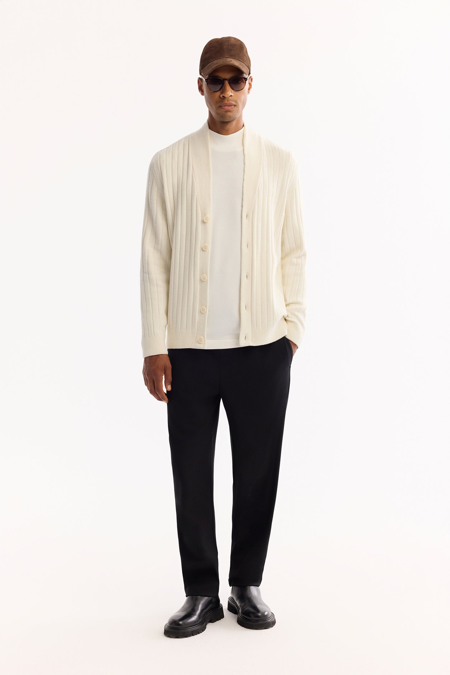 Ekru Şal Yaka Desenli Olimpus Iplik Hırka