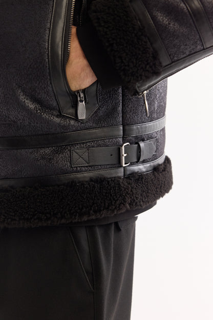 Siyah Dik Yaka Düz Napa Kumaş Mont