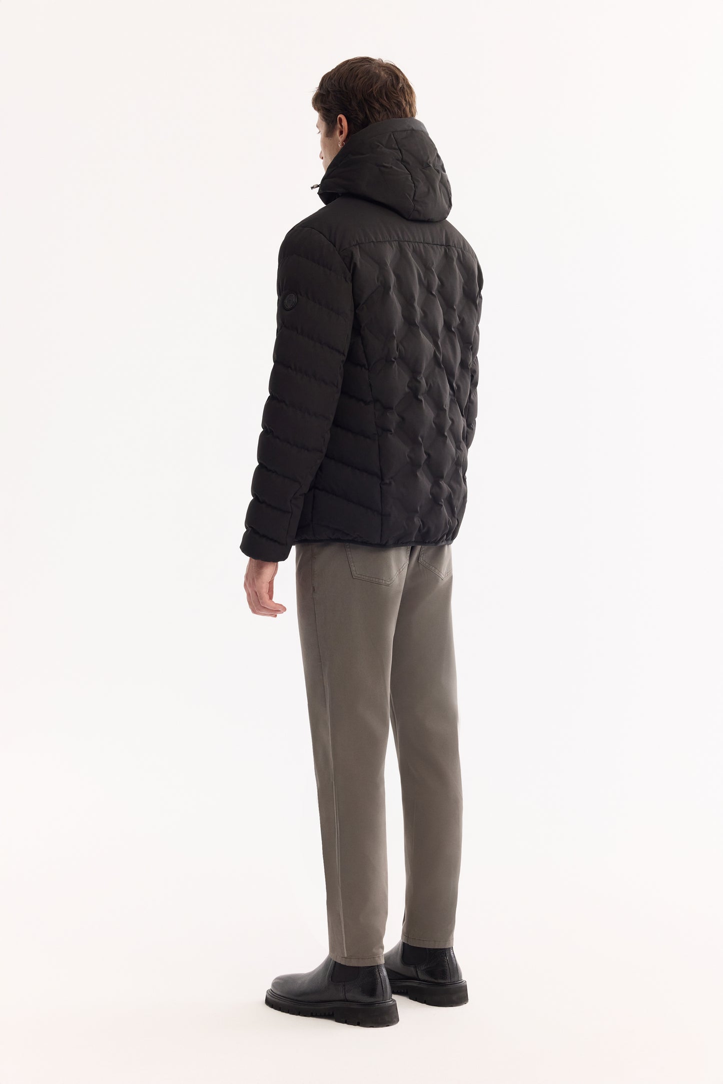 Siyah Kapüşonlu Yaka Kapitone Polyester Kumaş Mont