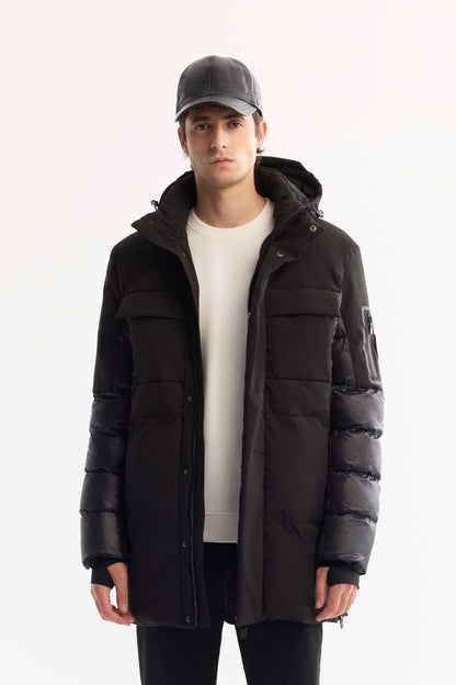 Siyah Takma Çıkma Kapüşonlu Düz Poliamid Kumaş Mont