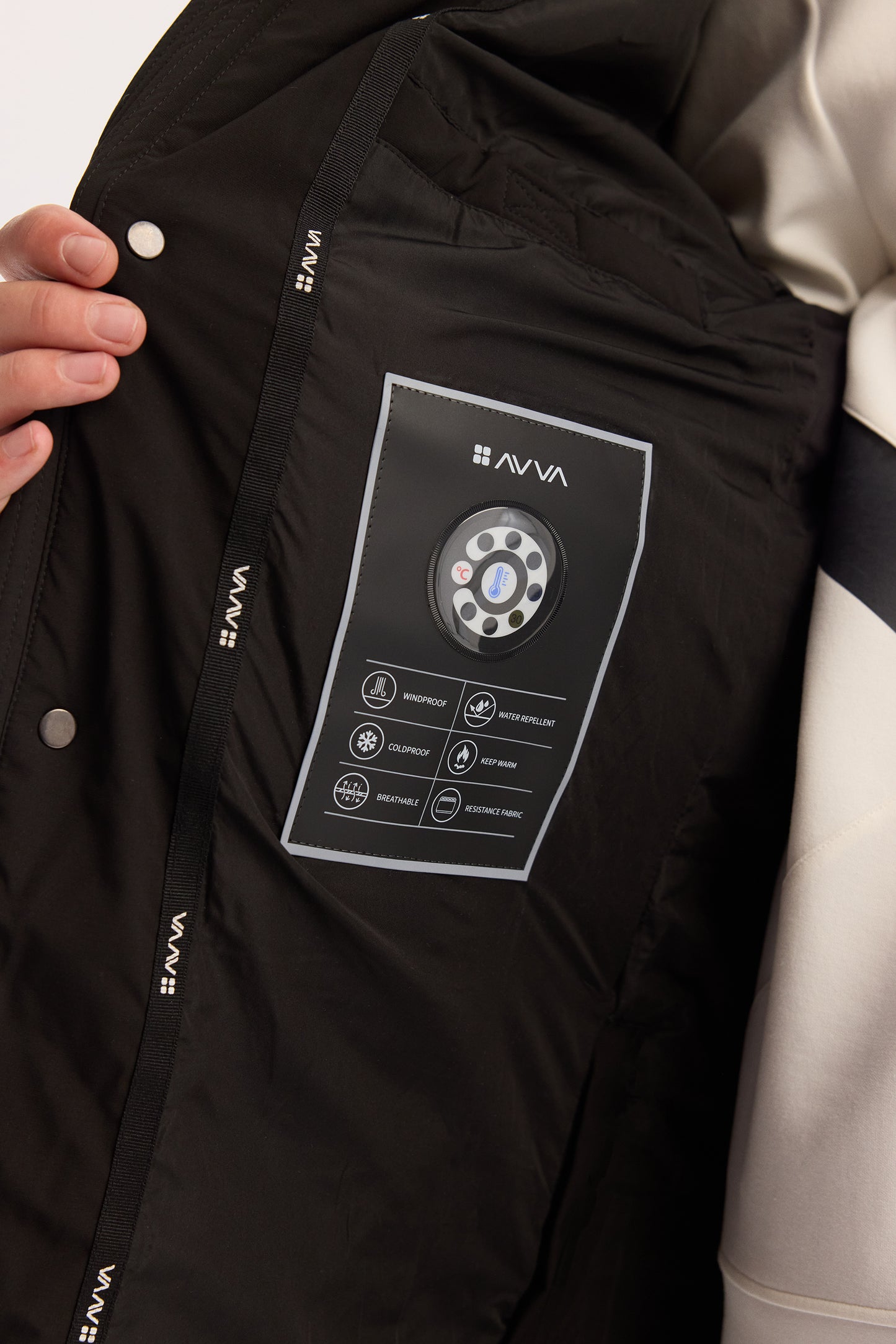 Siyah Takma Çıkma Kapüşonlu Düz Poliamid Kumaş Mont