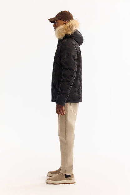 Siyah Takma Çıkma Kapüşonlu Düz Polyester Kumaş Mont