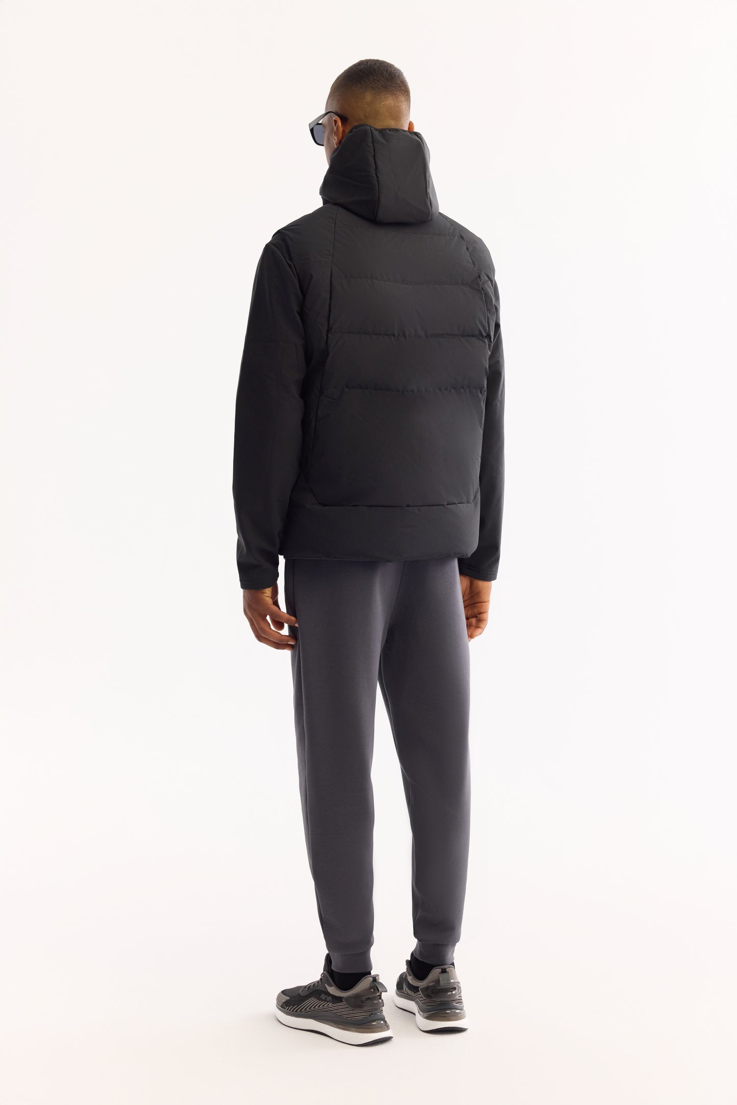 Siyah Kapüşonlu Yaka Düz Polyester Kumaş Mont