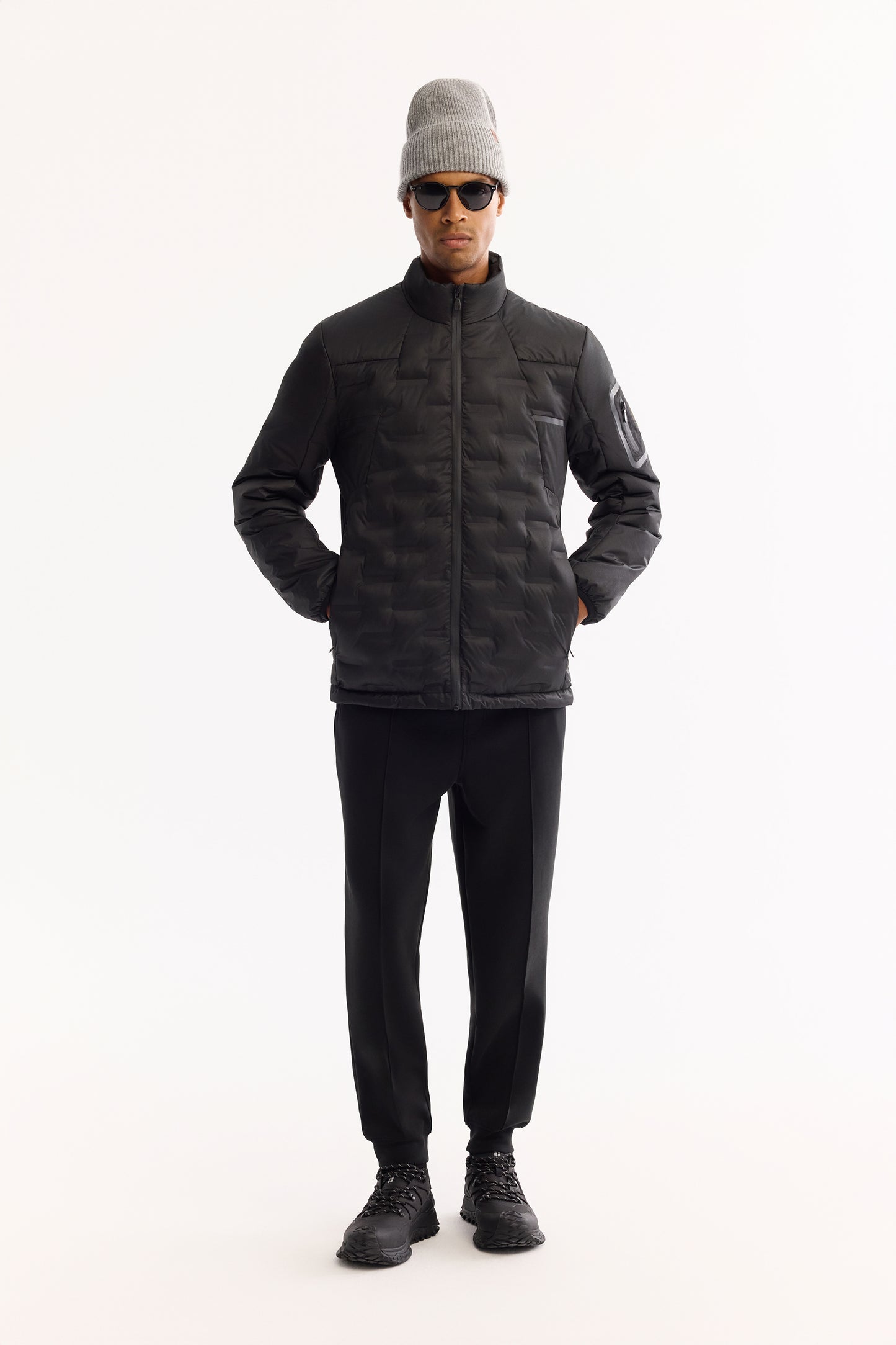 Siyah Dik Yaka Düz Polyester Kumaş Mont