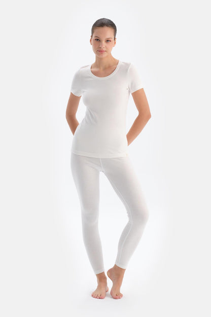 Ekru Kadın Termal Kısa Kollu Üst