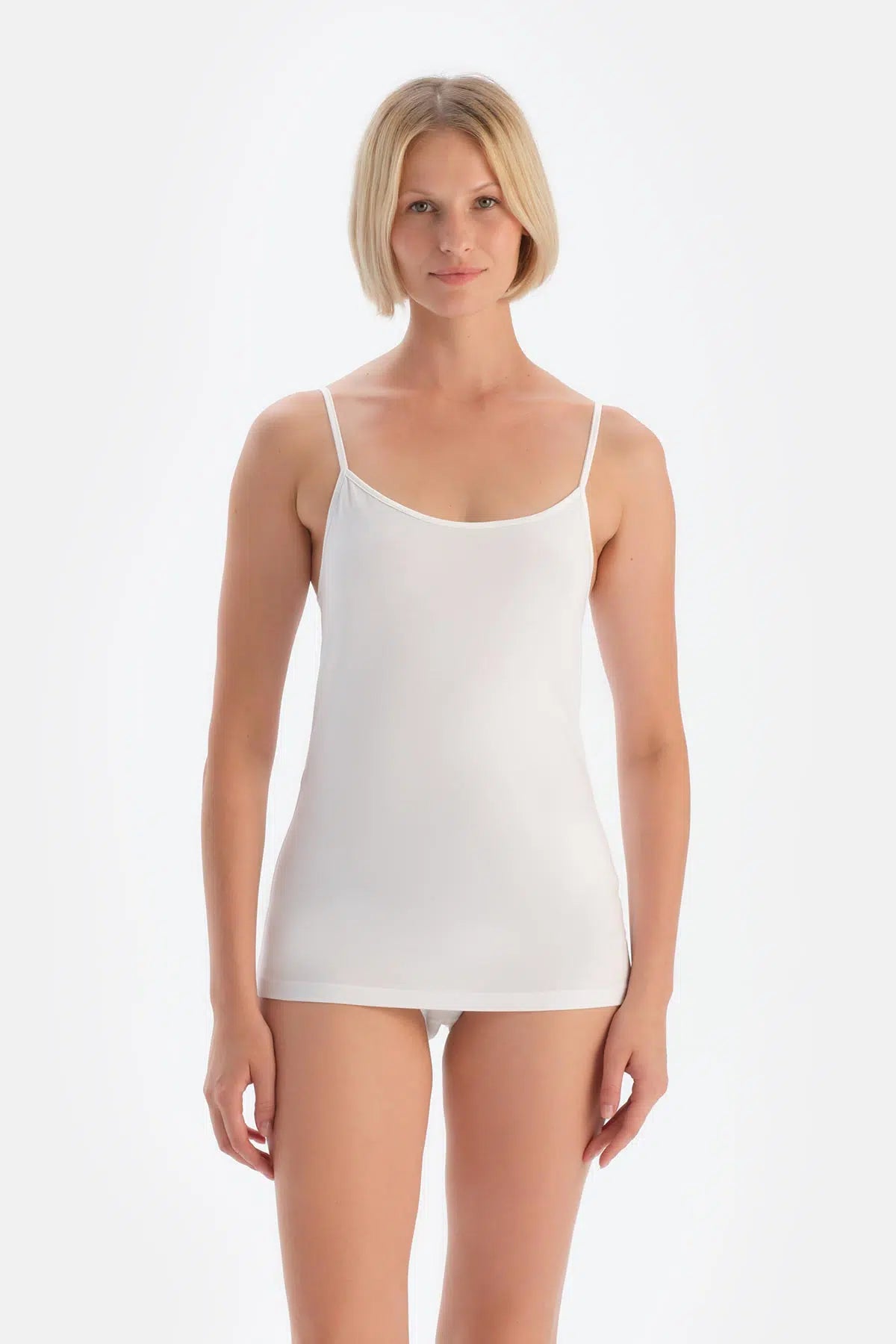 Beyaz 2'li Ince Askılı Penye Kadın Atlet