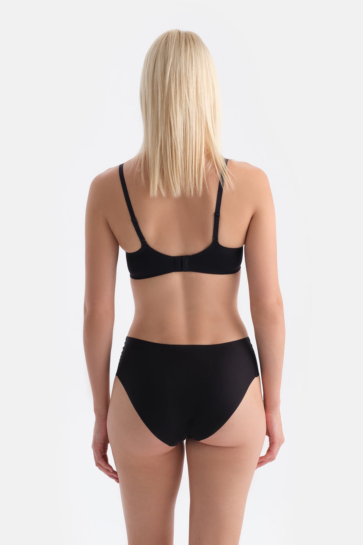 Siyah 1137kc Nıtsa Balensiz Dikişsiz Sütyen