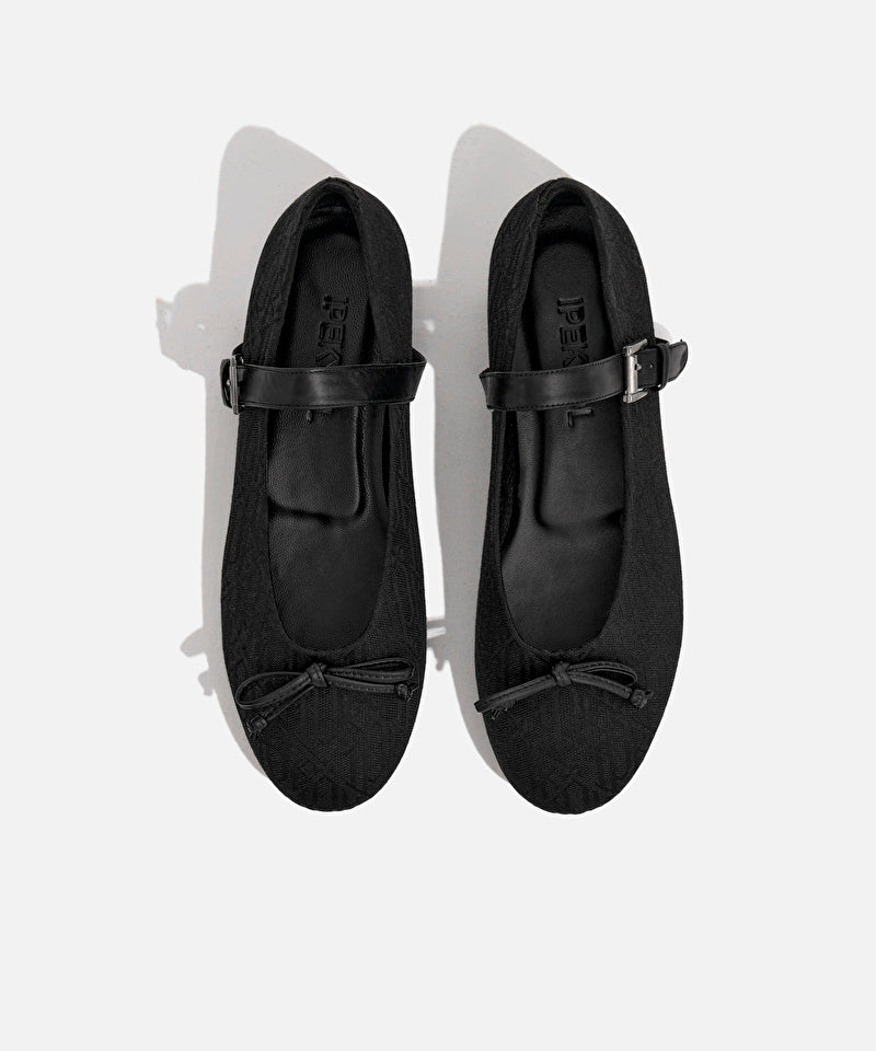 Fiyonklu Monogram Jakarlı Babet