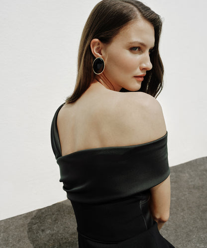 Asimetrik Fiyonklu Elbise