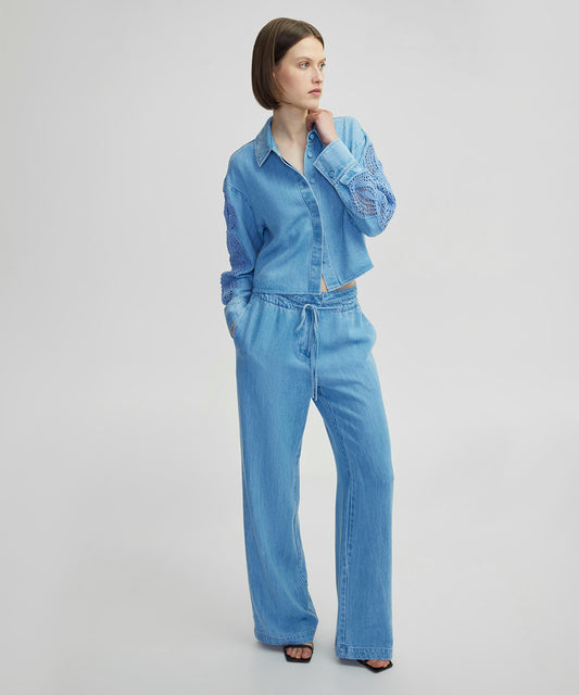 Belden Bağlamalı Denim Pantolon