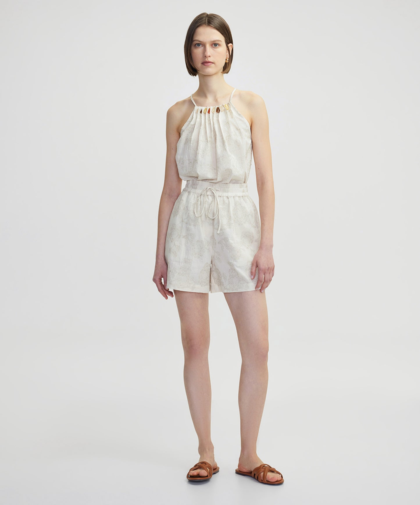 Jakarlı Belden Bağlamalı Şort