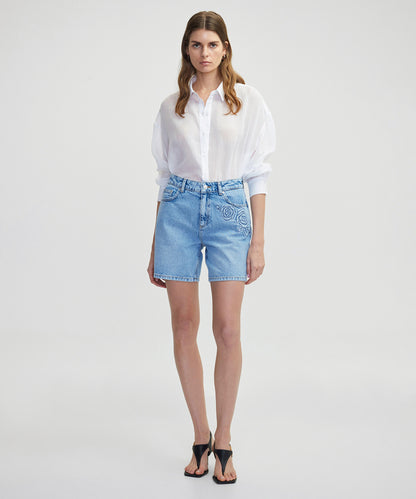 Çiçek Motifli Denim Şort