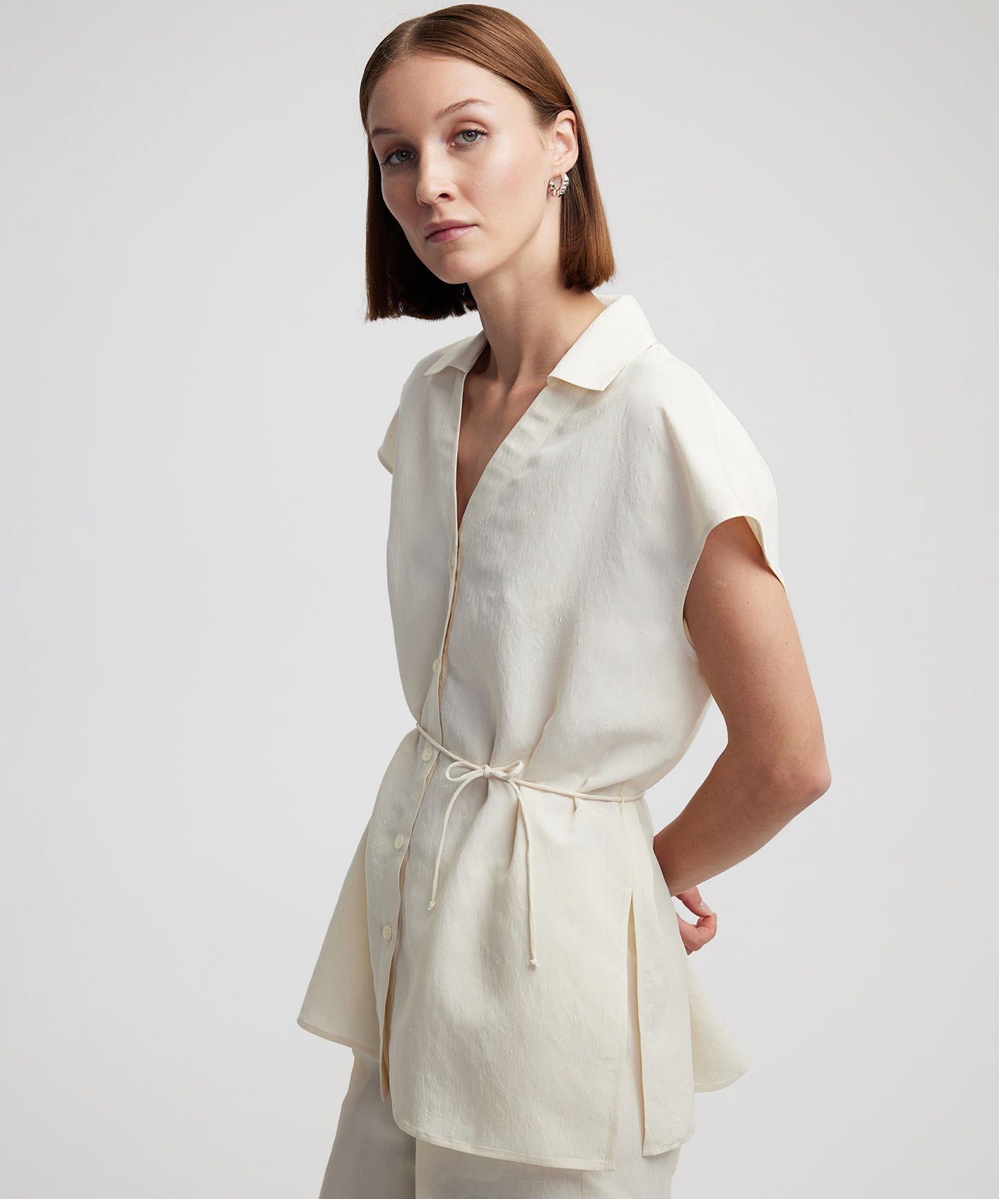 Ince Kuşaklı Gömlek